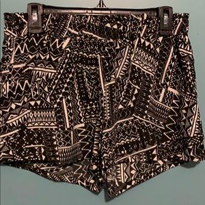 Black and white print shorts
